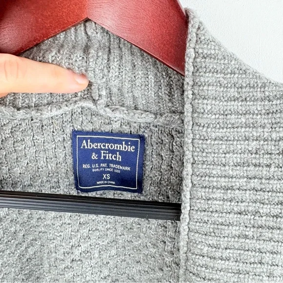 Abercrombie & Fitch Women’s Open Front Cardigan Sweater Gray XS Preppy Comfy - Picture 2 of 7